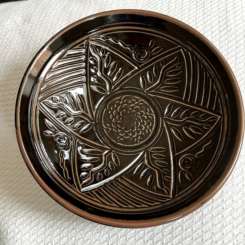 Stoneware bowl brown; signed Jim Cornell, artist Landrum SC. Perfect condition!